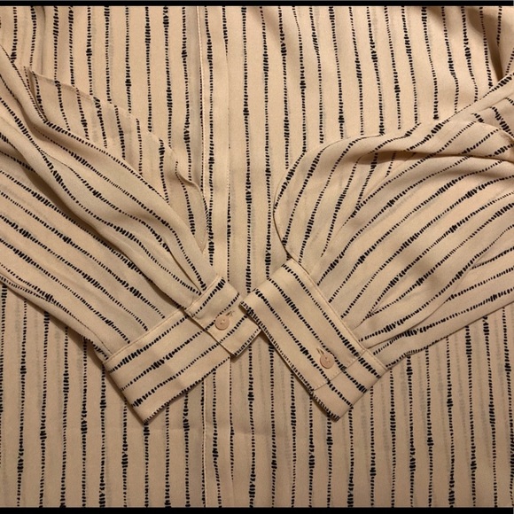 NWT Worthington sheer-ish blouse, 🖤on blush, L - Picture 8 of 10